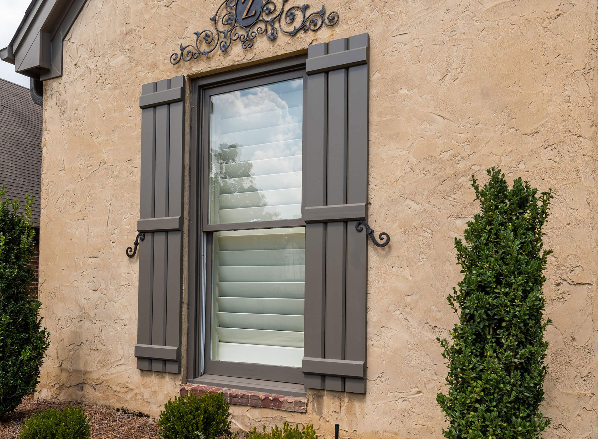 Wood & composite exterior shutters